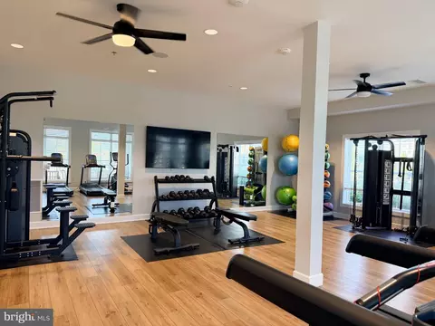 View/Area - 42660 Darala Dr, Ashburn, VA 20147 photo 3 of 4