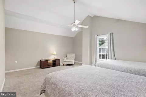 Bedroom - 20242 Ordinary Pl, Ashburn, VA 20147 photo 7 of 7