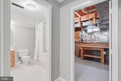 Entry Way - 20242 Ordinary Pl, Ashburn, VA 20147 photo 5 of 5