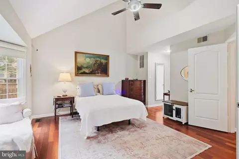 Bedroom - 20242 Ordinary Pl, Ashburn, VA 20147 photo 2 of 7