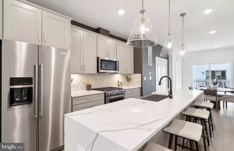 42517 Upper Paddock Ter, Ashburn, VA 20148 photo 4