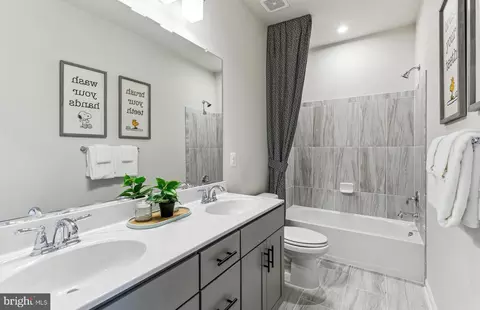 Bath - 42614 Waxpool Rd, Ashburn, VA 20148 photo 1 of 1