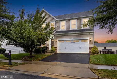 36 Black Forest Ln, Lovettsville, VA 20180