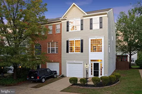 18778 Trident Sq, Leesburg, VA 20176