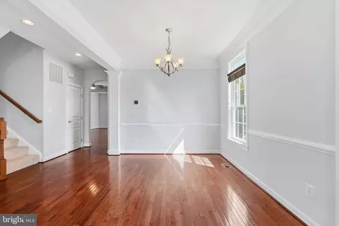 Other - 24958 Ashgarten Dr, Chantilly, VA 20152 photo 4 of 9