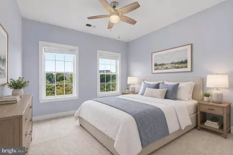 Bedroom - 24958 Ashgarten Dr, Chantilly, VA 20152 photo 2 of 5