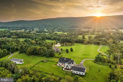 12016 Mountain Rd, Lovettsville, VA 20180