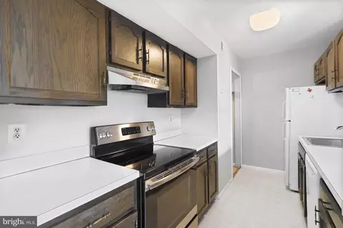Kitchen - 35 Monarch Dr, Sterling, VA 20164 photo 1 of 1