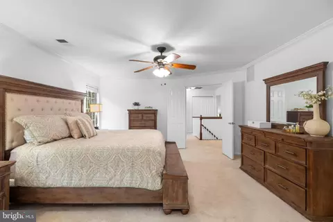 Bedroom - 43848 Glenhazel Dr, Ashburn, VA 20147 photo 2 of 7