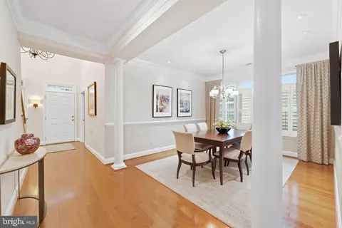 Entry Way - 20523 Crescent Pointe Pl, Ashburn, VA 20147 photo 4 of 9