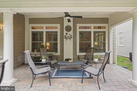Exterior - 20523 Crescent Pointe Pl, Ashburn, VA 20147 photo 7 of 9