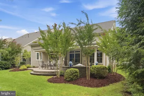 Exterior - 20523 Crescent Pointe Pl, Ashburn, VA 20147 photo 5 of 9