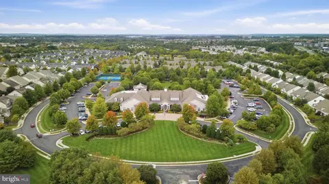 View/Area - 20523 Crescent Pointe Pl, Ashburn, VA 20147 photo 1 of 5