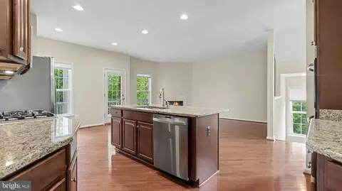 Other - 42371 Trellis Sq, Brambleton, VA 20148 photo 10 of 18