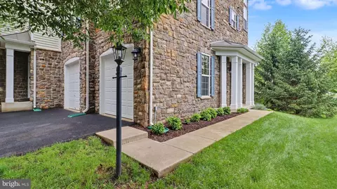 Other - 42371 Trellis Sq, Brambleton, VA 20148 photo 2 of 18