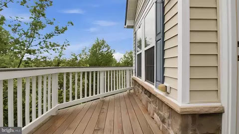 Exterior - 42371 Trellis Sq, Brambleton, VA 20148 photo 6 of 12