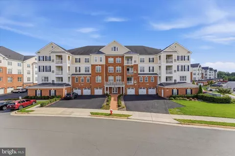 44589 York Crest Ter #405, Ashburn, VA 20147