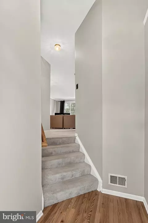 Entry Way - 47582 Comer Sq, Sterling, VA 20165 photo 1 of 4