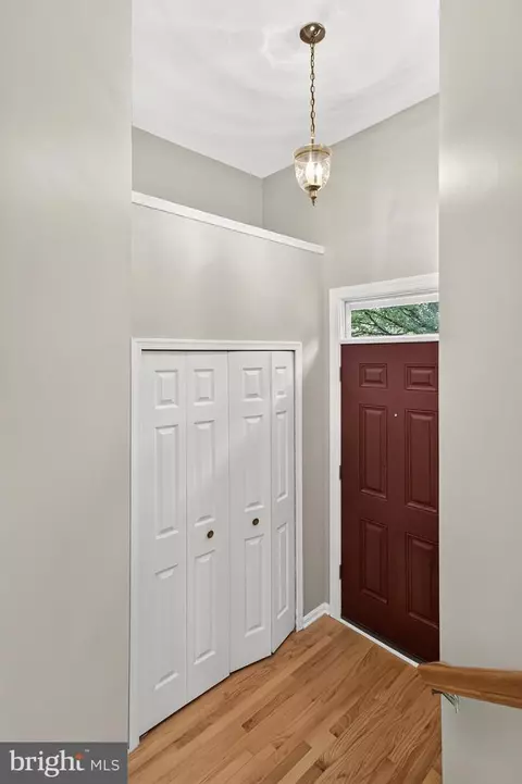 Entry Way - 47582 Comer Sq, Sterling, VA 20165 photo 2 of 4