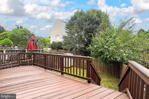 Exterior - 47582 Comer Sq, Sterling, VA 20165 photo 3 of 8