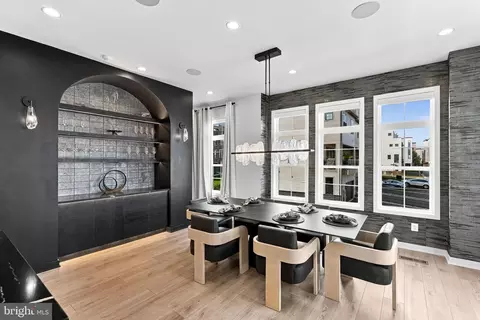 Dining - 43447 Wilcox Ter, Ashburn, VA 20148 photo 2 of 6