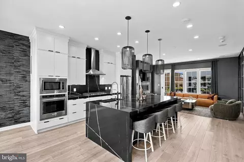 Kitchen - 43447 Wilcox Ter, Ashburn, VA 20148 photo 1 of 5
