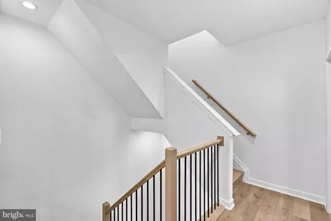 Entry Way - 43447 Wilcox Ter, Ashburn, VA 20148 photo 6 of 7