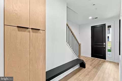 Entry Way - 43447 Wilcox Ter, Ashburn, VA 20148 photo 3 of 7