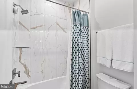 Bath - 43447 Wilcox Ter, Ashburn, VA 20148 photo 6 of 6