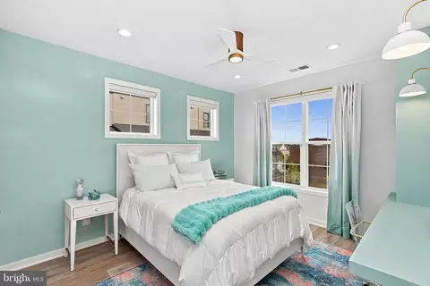 Bedroom - 43447 Wilcox Ter, Ashburn, VA 20148 photo 5 of 6