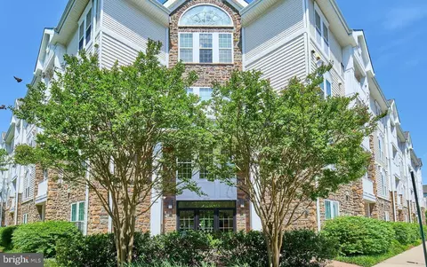 24701 Byrne Meadow Sq #211, Aldie, VA 20105