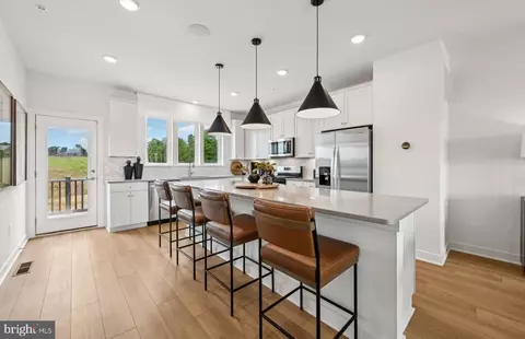 Kitchen - 42635 Black Angus Dr, Ashburn, VA 20148 photo 1 of 1