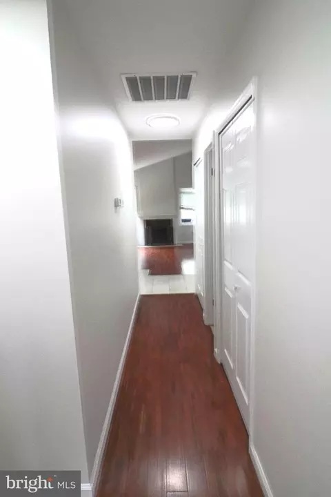 Entry Way - 157 S Fox Rd S, Sterling, VA 20164 photo 2 of 3