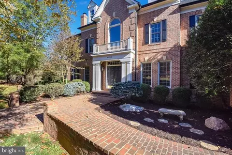 43562 Firestone Pl, Leesburg, VA 20176