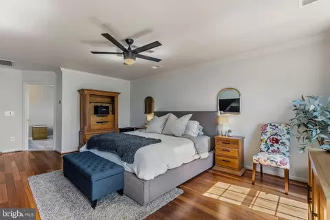 Bedroom - 43738 Webster Ct, Ashburn, VA 20147 photo 2 of 9