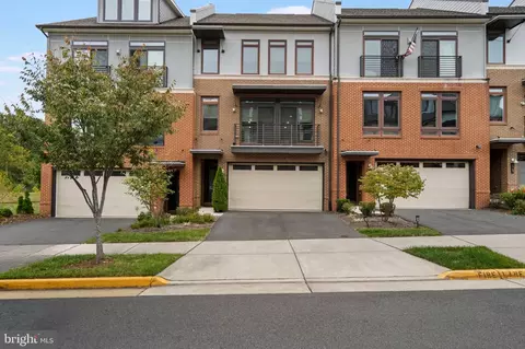 1711 Gray Shale Ter SE, Leesburg, VA 20175