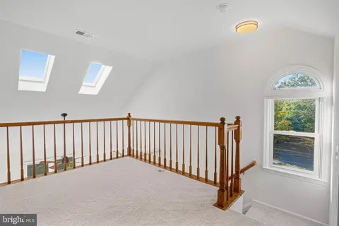 Entry Way - 43626 Blacksmith Sq, Ashburn, VA 20147 photo 4 of 6