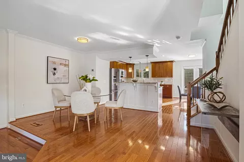 Dining - 43626 Blacksmith Sq, Ashburn, VA 20147 photo 2 of 4