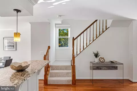 Entry Way - 43626 Blacksmith Sq, Ashburn, VA 20147 photo 2 of 6
