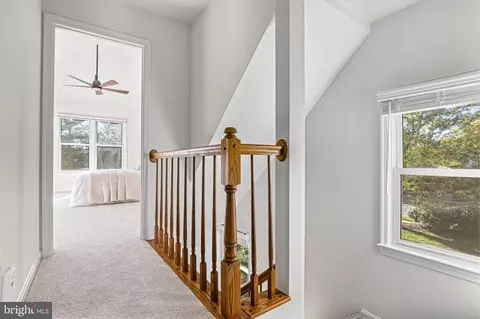 Entry Way - 43626 Blacksmith Sq, Ashburn, VA 20147 photo 5 of 6