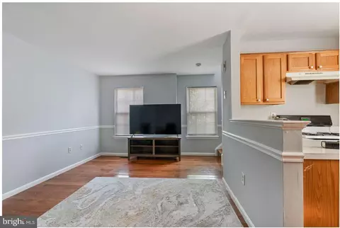 Living - 46049 Marble Ter, Sterling, VA 20166 photo 2 of 2