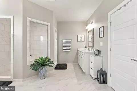 Entry Way - 42724 Cushing Ter, Ashburn, VA 20148 photo 6 of 10