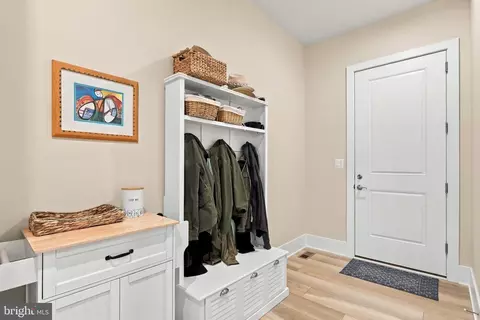 Entry Way - 42724 Cushing Ter, Ashburn, VA 20148 photo 9 of 10