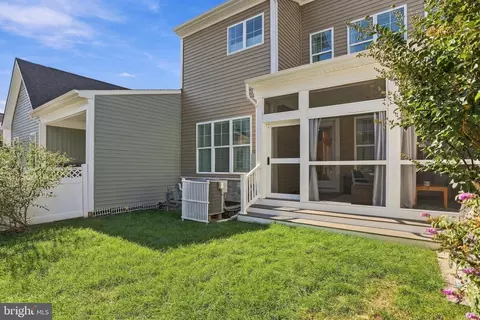 Exterior - 42724 Cushing Ter, Ashburn, VA 20148 photo 10 of 18