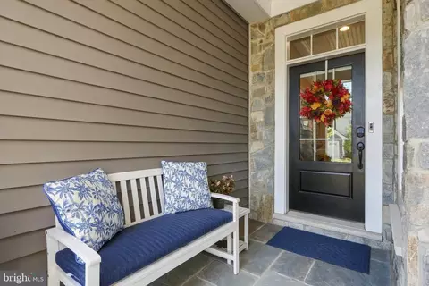 Exterior - 42724 Cushing Ter, Ashburn, VA 20148 photo 4 of 18