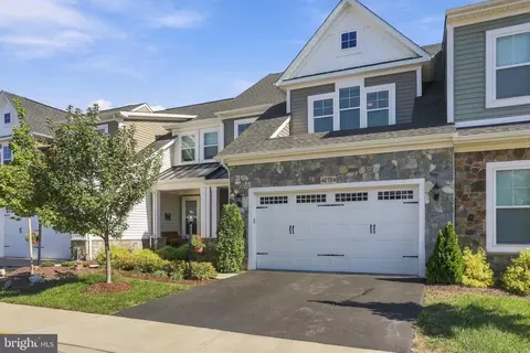 Exterior - 42724 Cushing Ter, Ashburn, VA 20148 photo 2 of 18