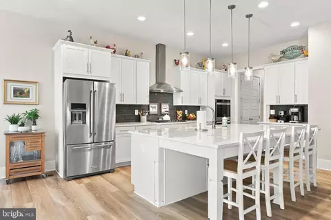Kitchen - 42724 Cushing Ter, Ashburn, VA 20148 photo 1 of 7
