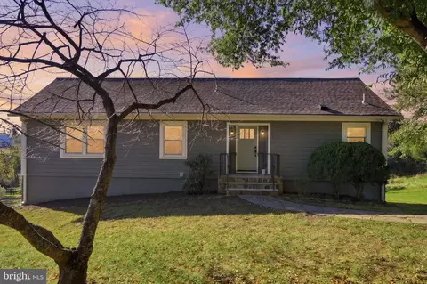 22215 Newlin Mill Rd, Middleburg, VA 20117