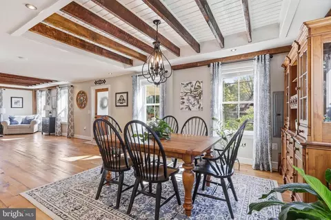 Dining - 36 Main St, Round Hill, VA 20141 photo 2 of 3