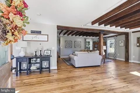 Entry Way - 36 Main St, Round Hill, VA 20141 photo 1 of 3
